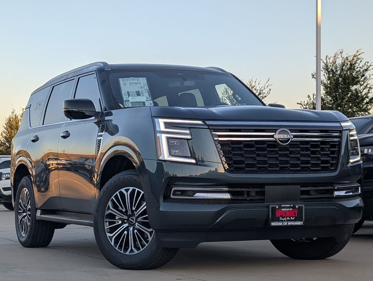 2026 Nissan Armada SL — photo 1 of 21