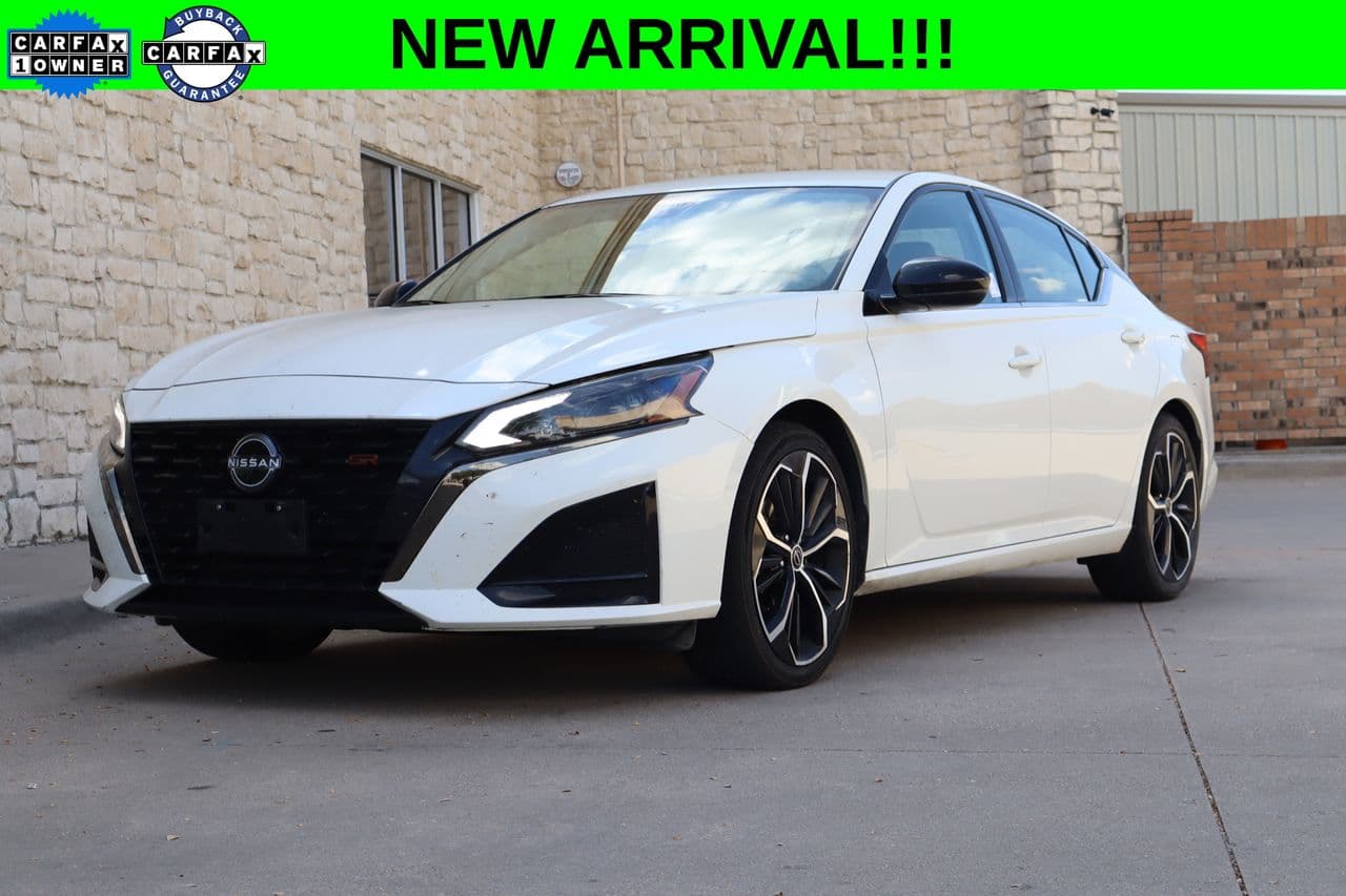 2024 Nissan Altima 2.5 SR — photo 1 of 28