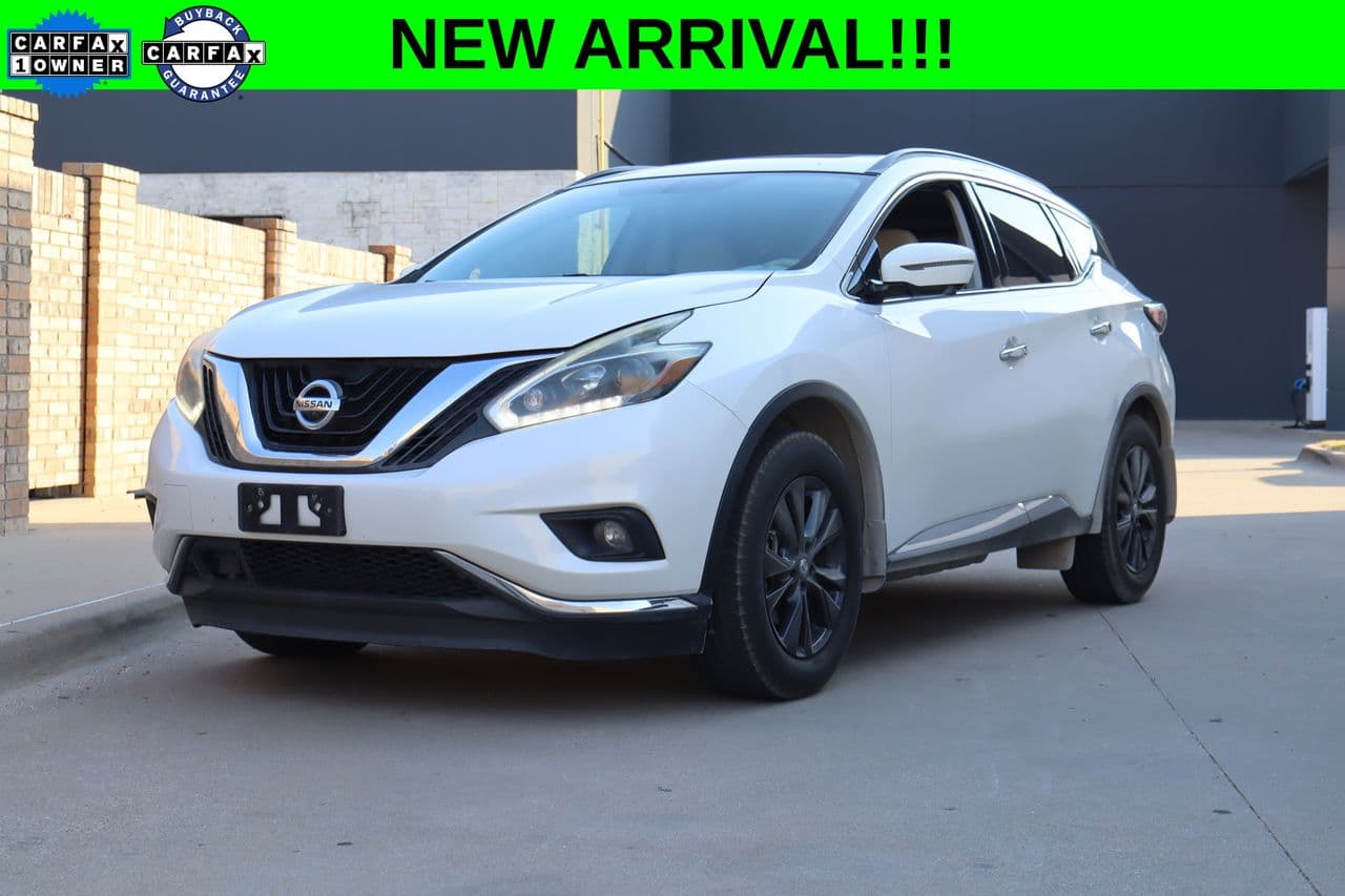 2018 Nissan Murano SV — photo 1 of 30
