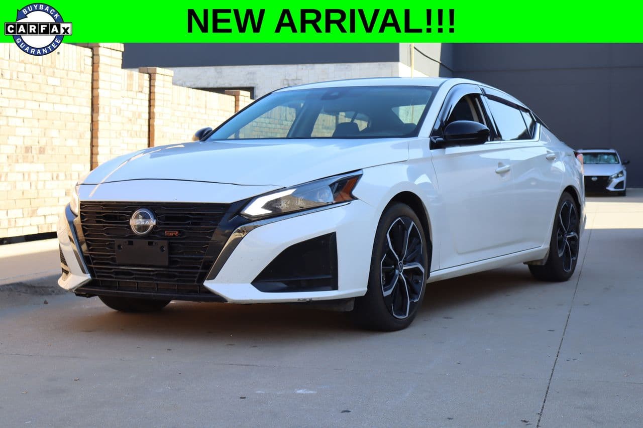 2024 Nissan Altima 2.5 SR — photo 1 of 28