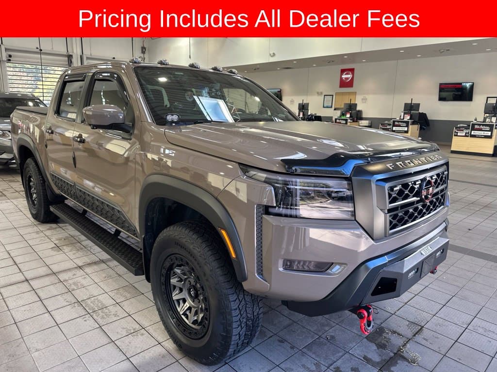2023 Nissan Frontier PRO-X — photo 1 of 15