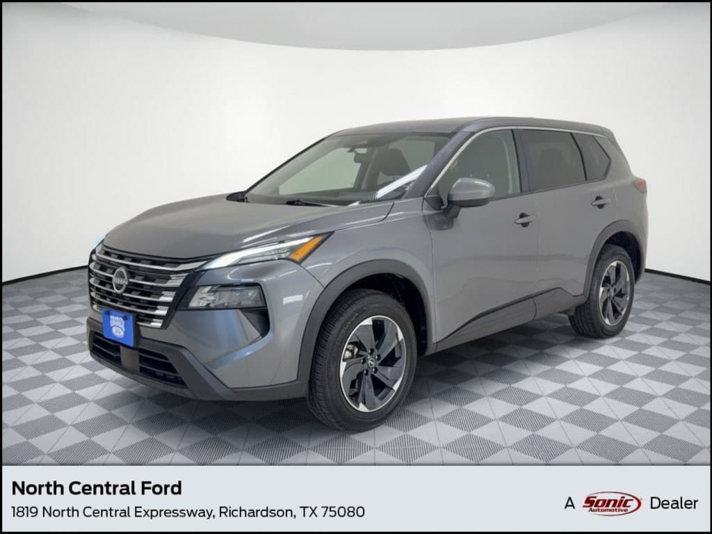 2025 Nissan Rogue SV — photo 1 of 32