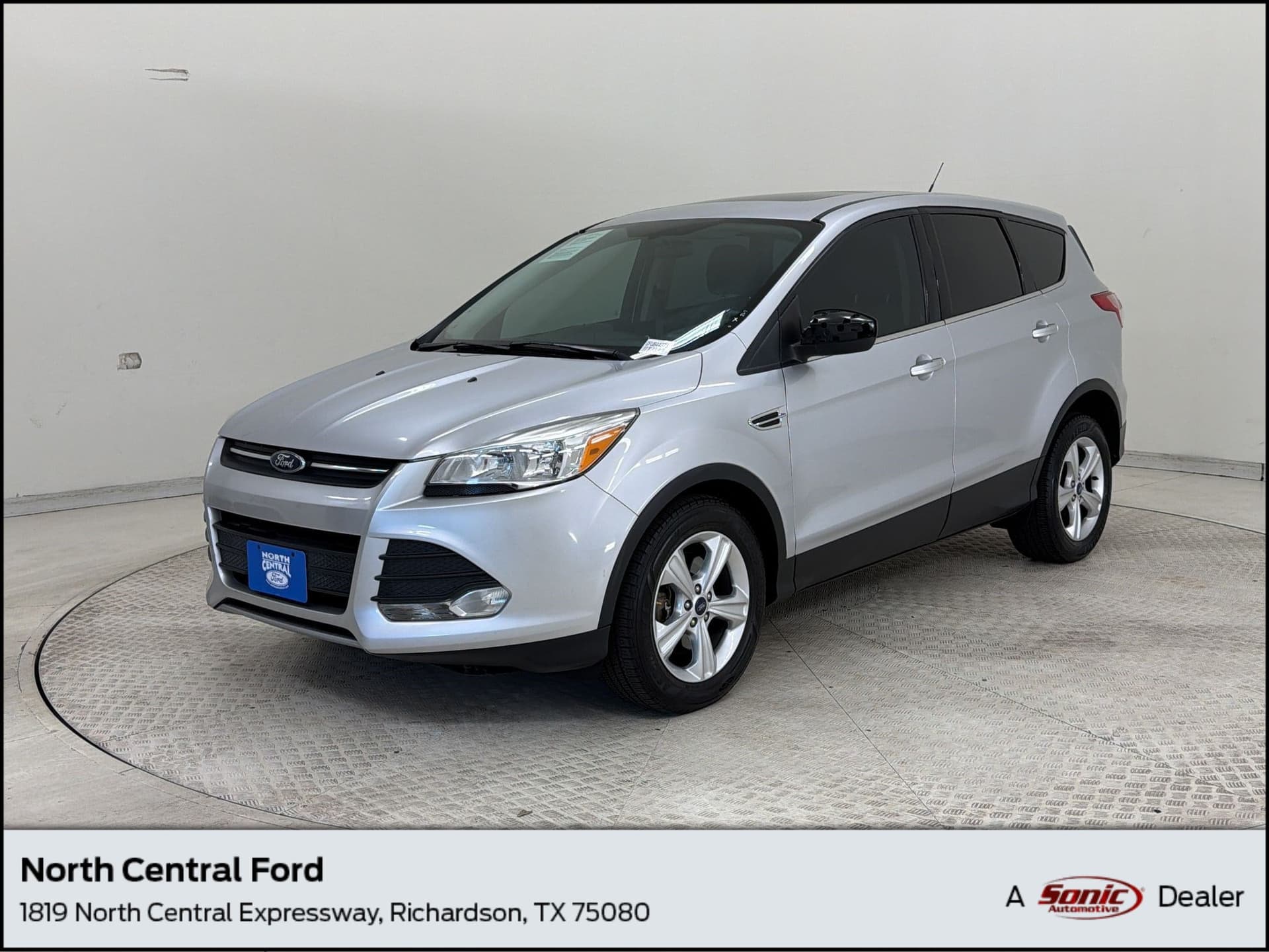 2015 Ford Escape SE — photo 1 of 30