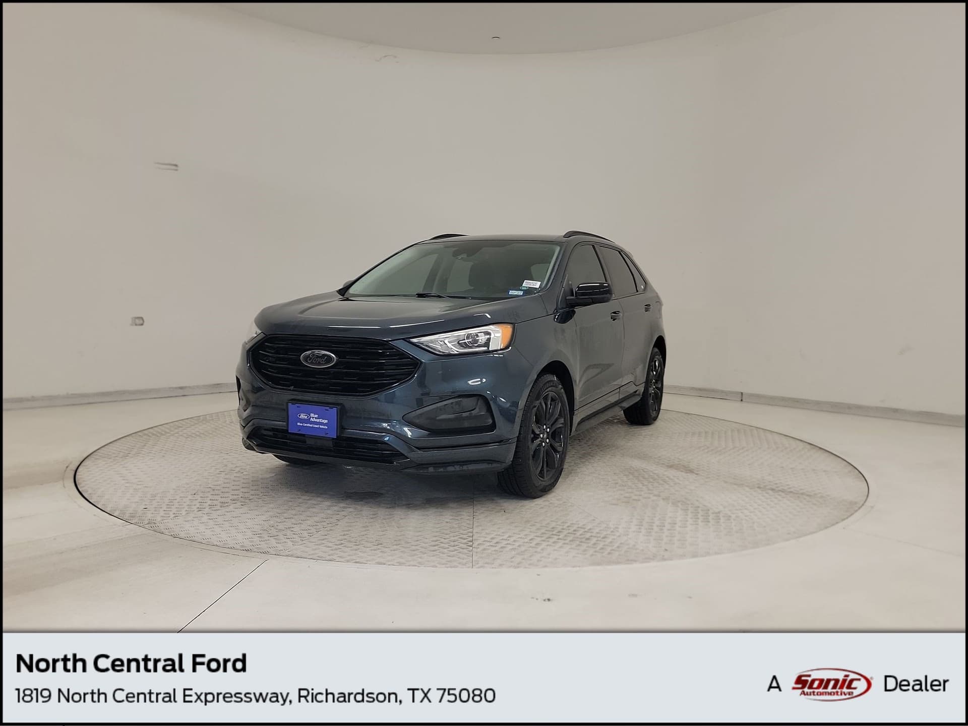 2022 Ford Edge SE — photo 1 of 10