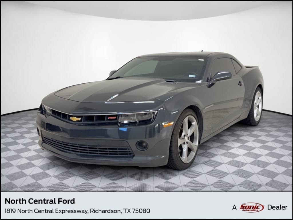 2015 Chevrolet Camaro LT — photo 1 of 10