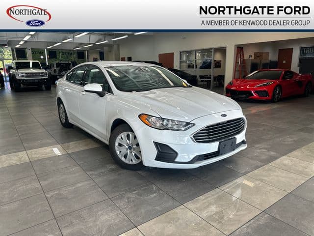 2019 Ford Fusion S — photo 1 of 20