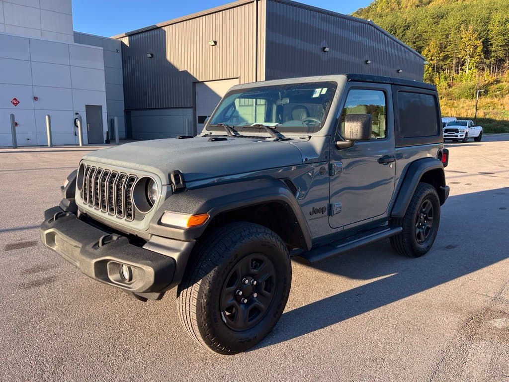 2025 Jeep Wrangler Sport — photo 1 of 11