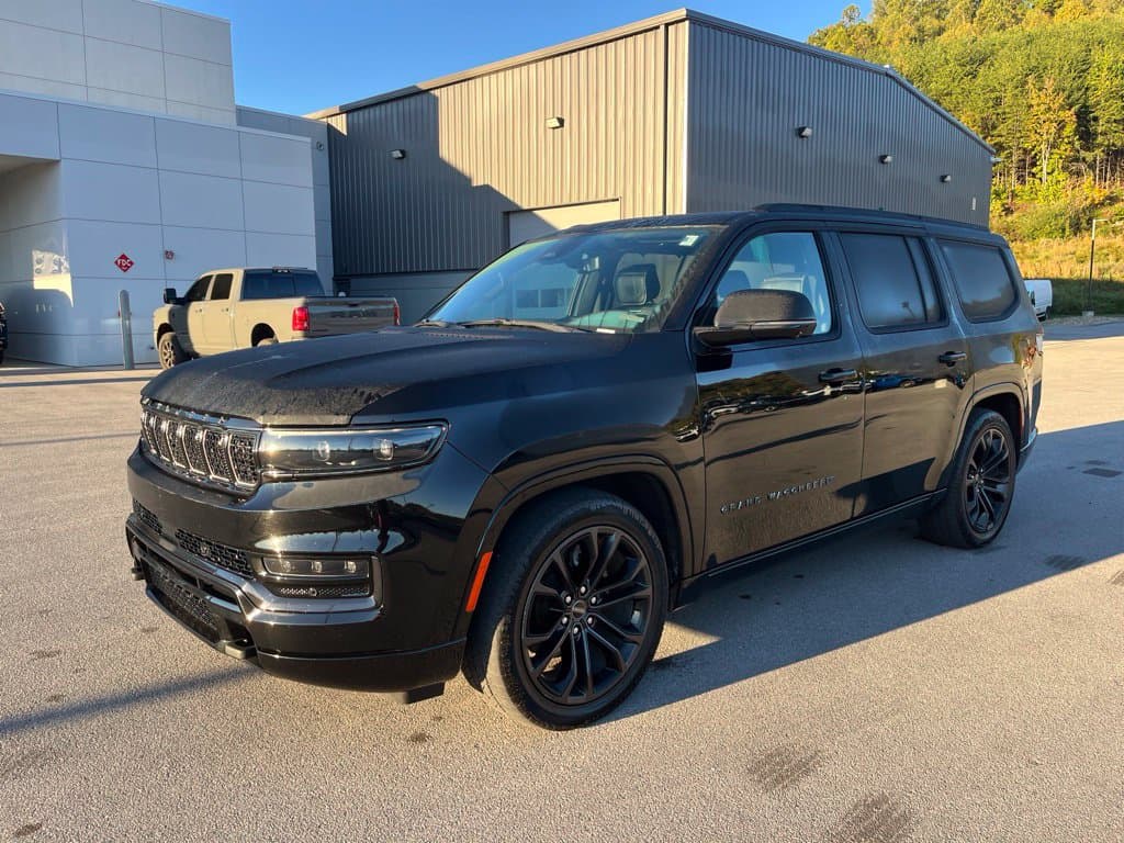 2024 Jeep Grand Wagoneer Base — photo 1 of 13