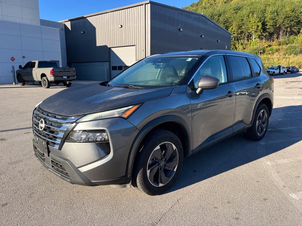 2024 Nissan Rogue SV — photo 1 of 11