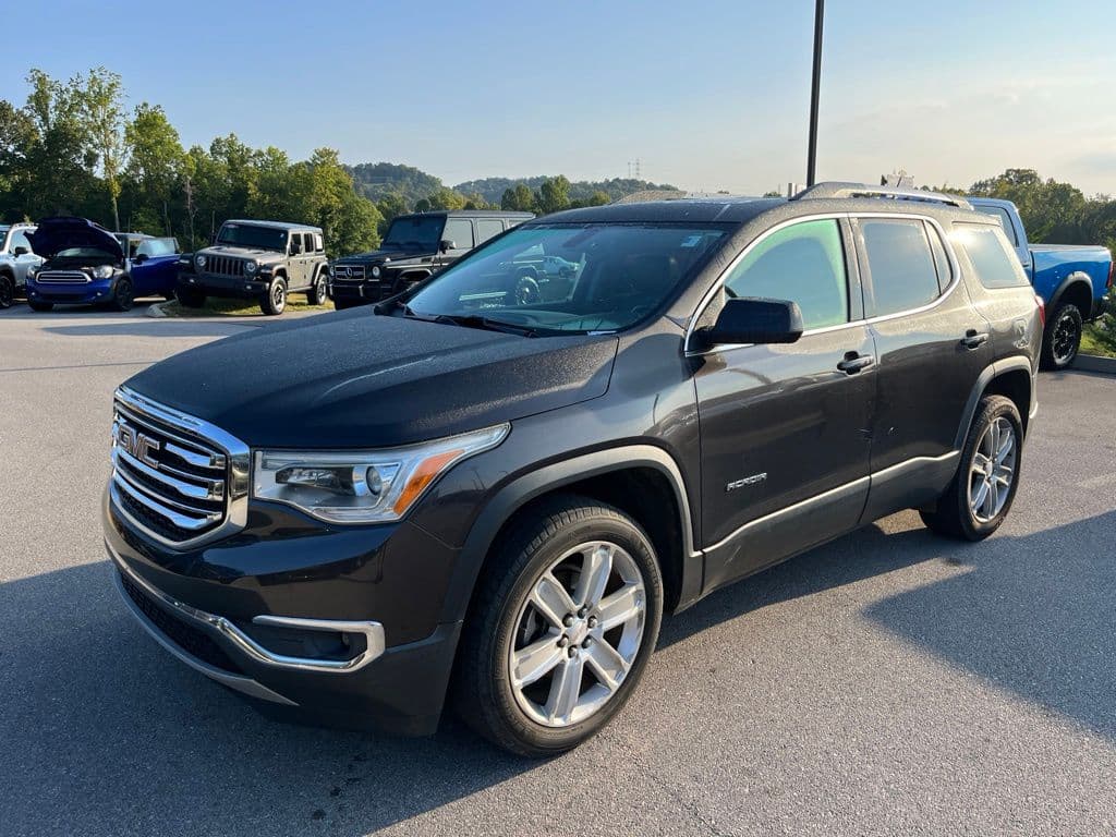 2017 GMC Acadia SLT — photo 1 of 10