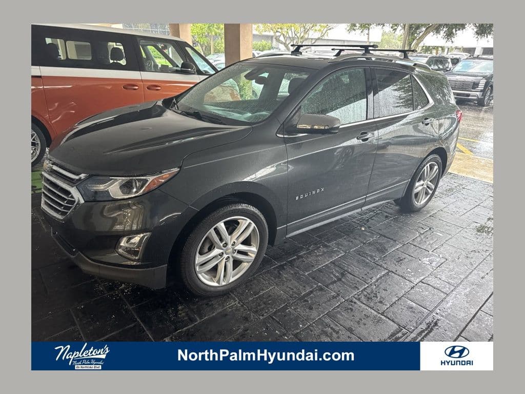 2020 Chevrolet Equinox Premier — photo 1 of 32