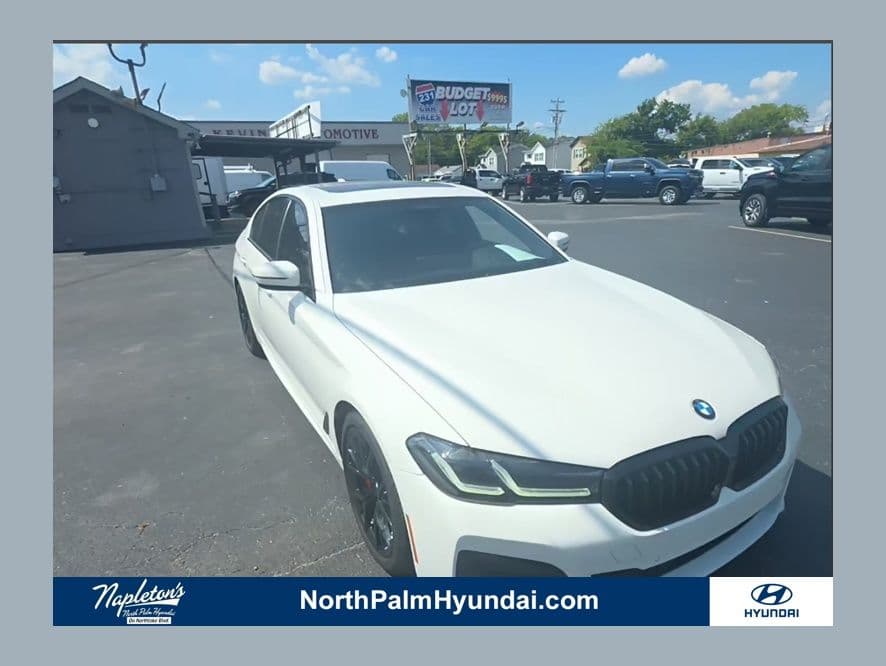 2022 BMW 5 Series M550i xDrive — photo 1 of 13