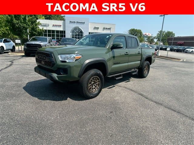 Foto de 2022 Toyota Tacoma 4WD 