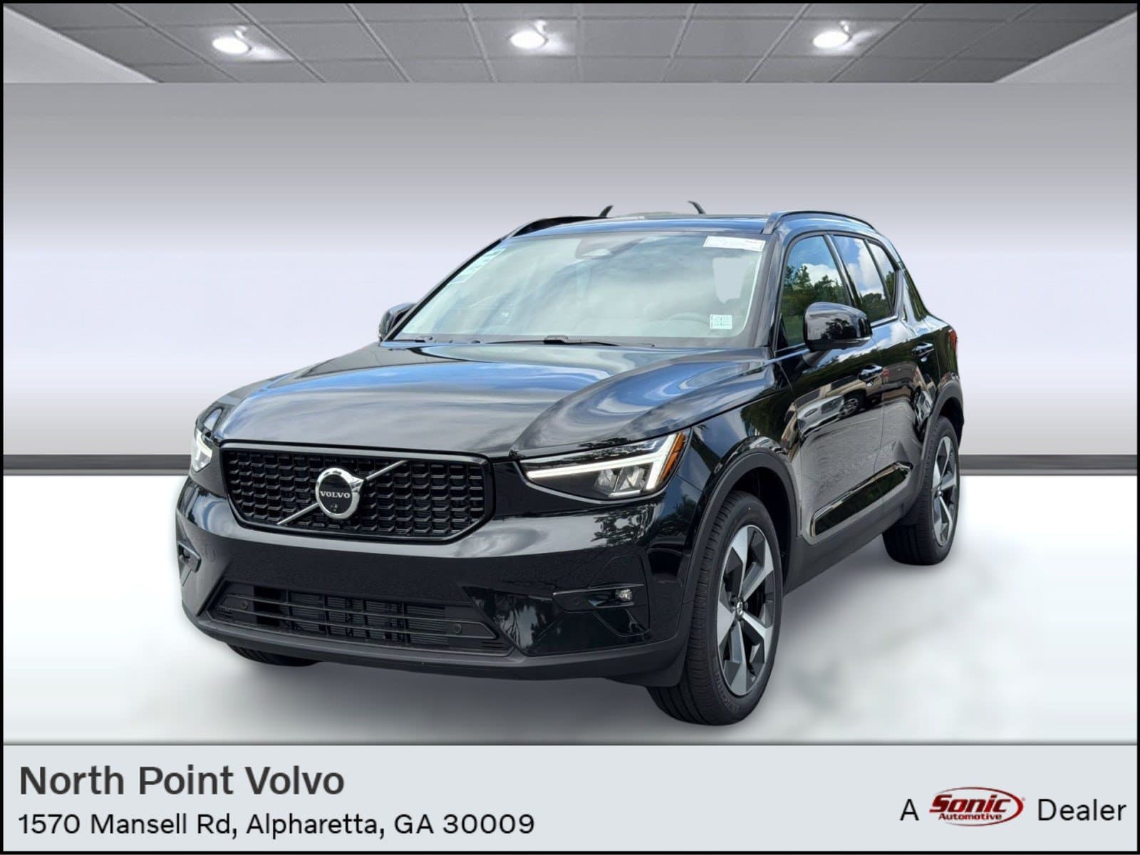 2026 Volvo XC40 B4 Plus — photo 1 of 31