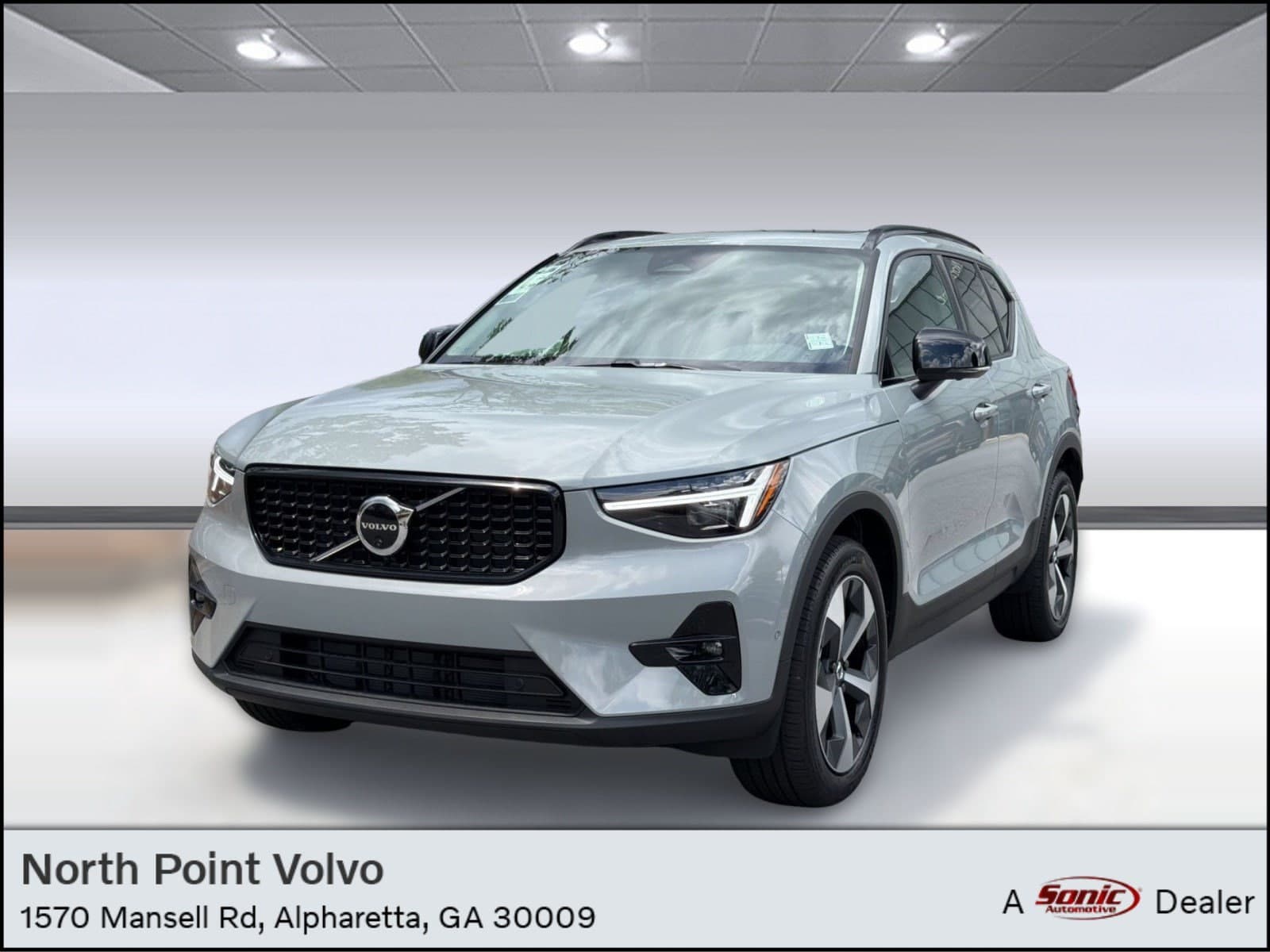 2026 Volvo XC40 B5 Plus — photo 1 of 31