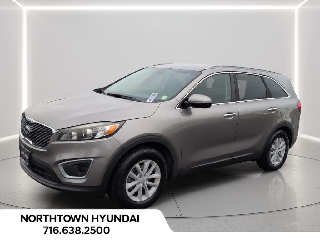 2018 Kia Sorento LX — photo 1 of 35