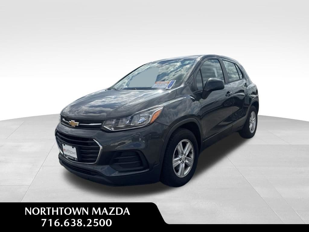 2019 Chevrolet Trax LS — photo 1 of 12