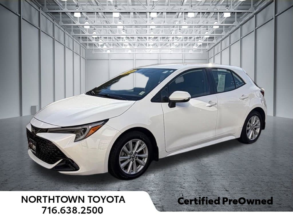 2024 Toyota Corolla Hatchback SE — photo 1 of 26