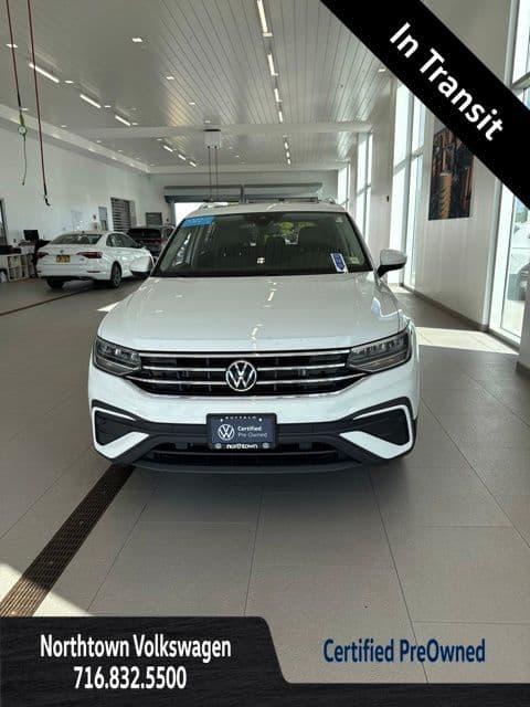 2022 Volkswagen Tiguan SE — photo 1 of 34
