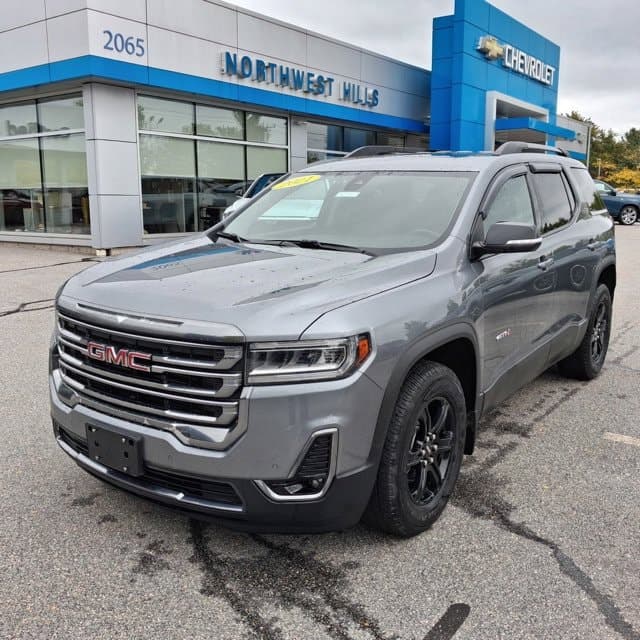 2021 GMC Acadia AT4 — photo 1 of 10