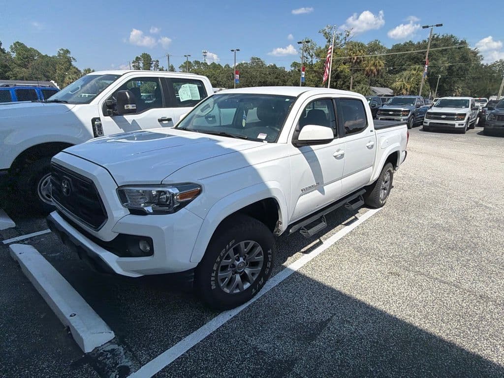 2017 Toyota Tacoma Base — photo 1 of 4