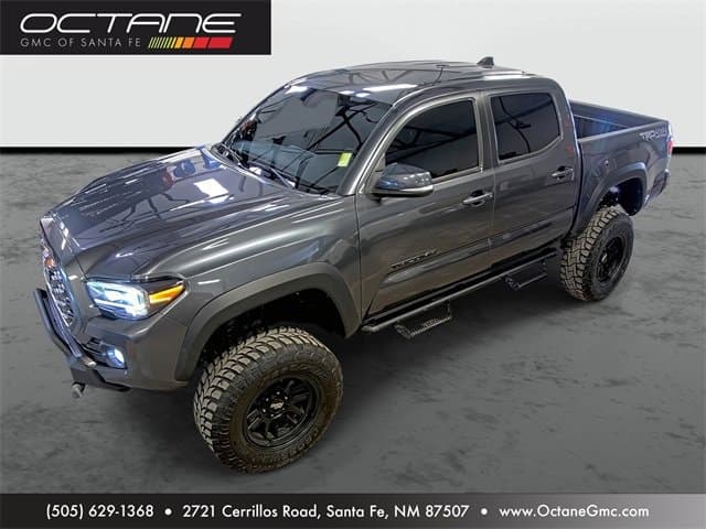 Foto de 2021 Toyota Tacoma 4WD SR
