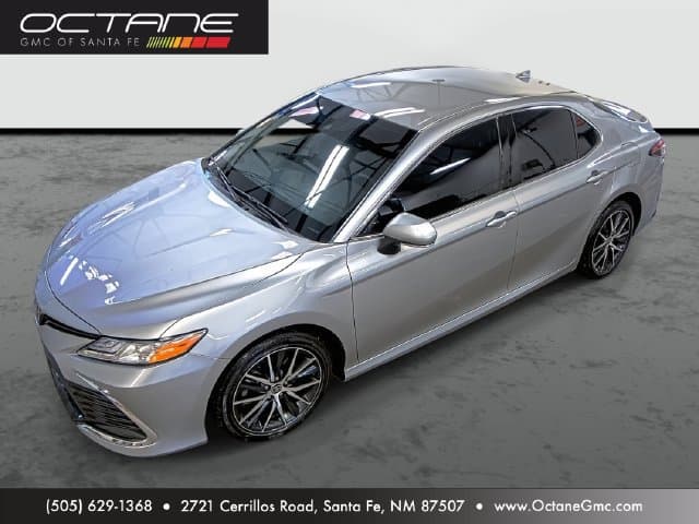 2024 Toyota Camry XLE — photo 1 of 48