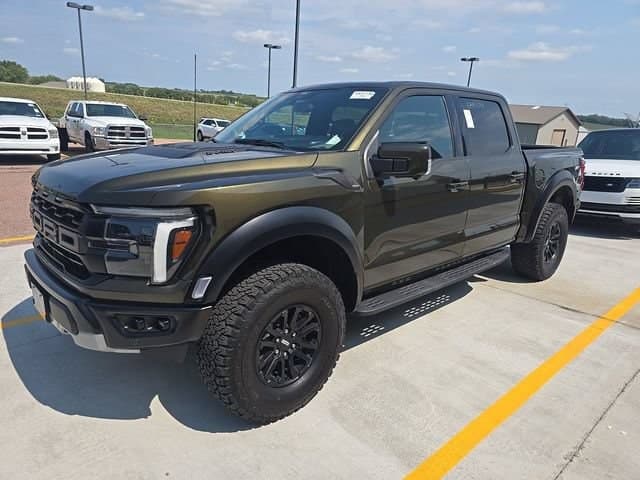 2025 Ford F-150 Raptor — photo 1 of 10