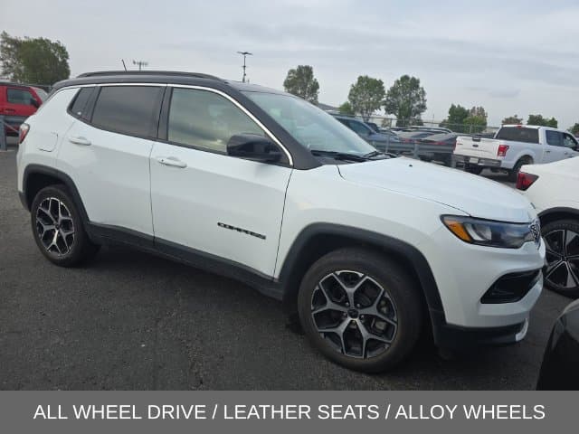 2025 Jeep Compass Limited — photo 1 of 11