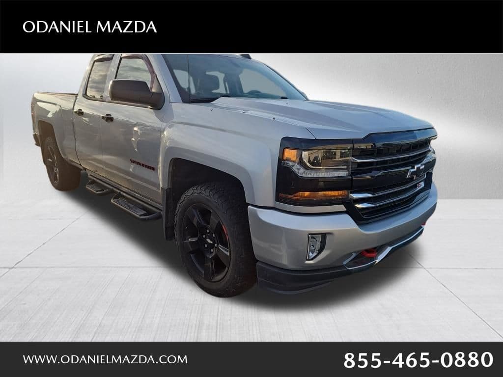 2017 Chevrolet Silverado 1500 LT — photo 1 of 2