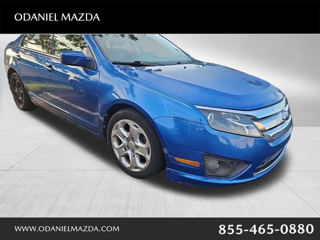 2011 Ford Fusion SE — photo 1 of 2