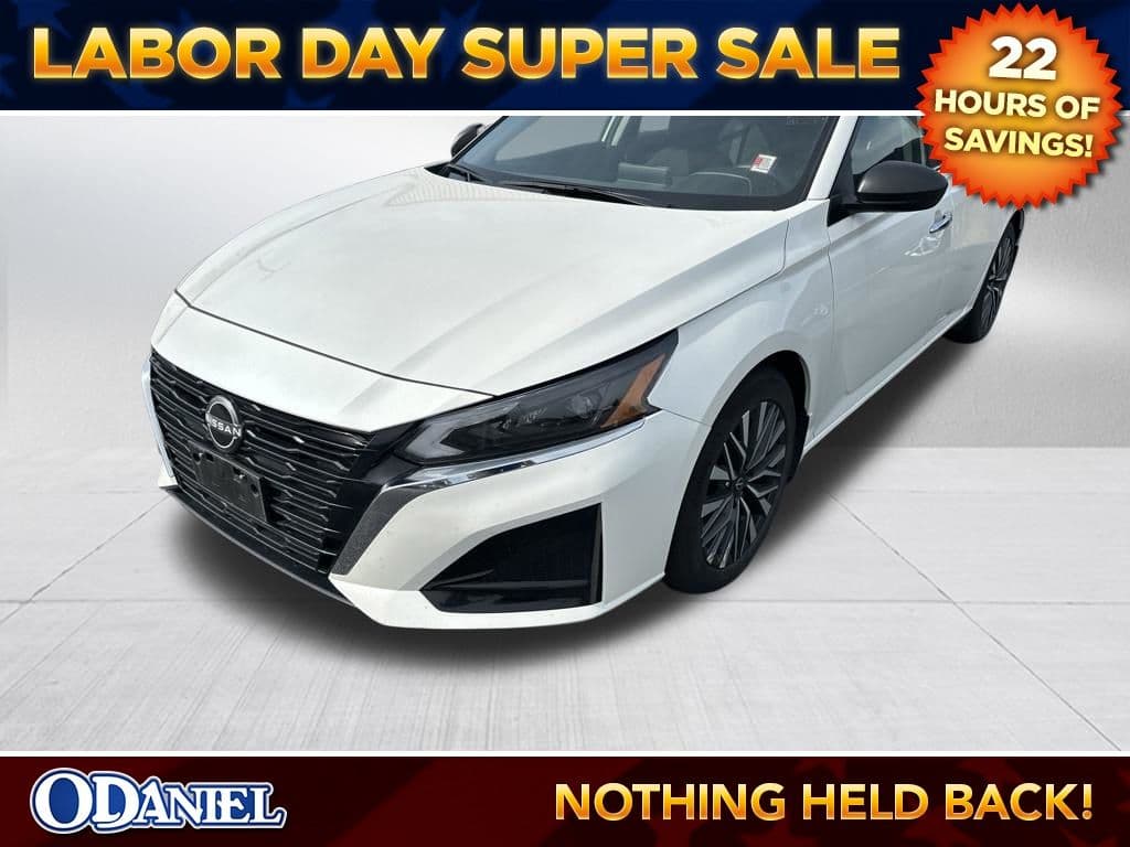 2024 Nissan Altima 2.5 SV — photo 1 of 5