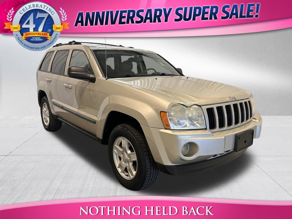 2007 Jeep Grand Cherokee Laredo — photo 1 of 26