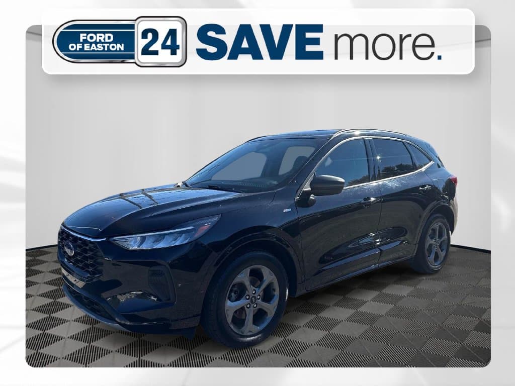2023 Ford Escape ST-Line — photo 1 of 33