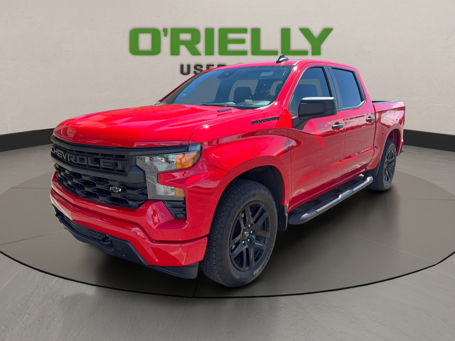 2025 Chevrolet Silverado 1500 Custom — photo 1 of 17