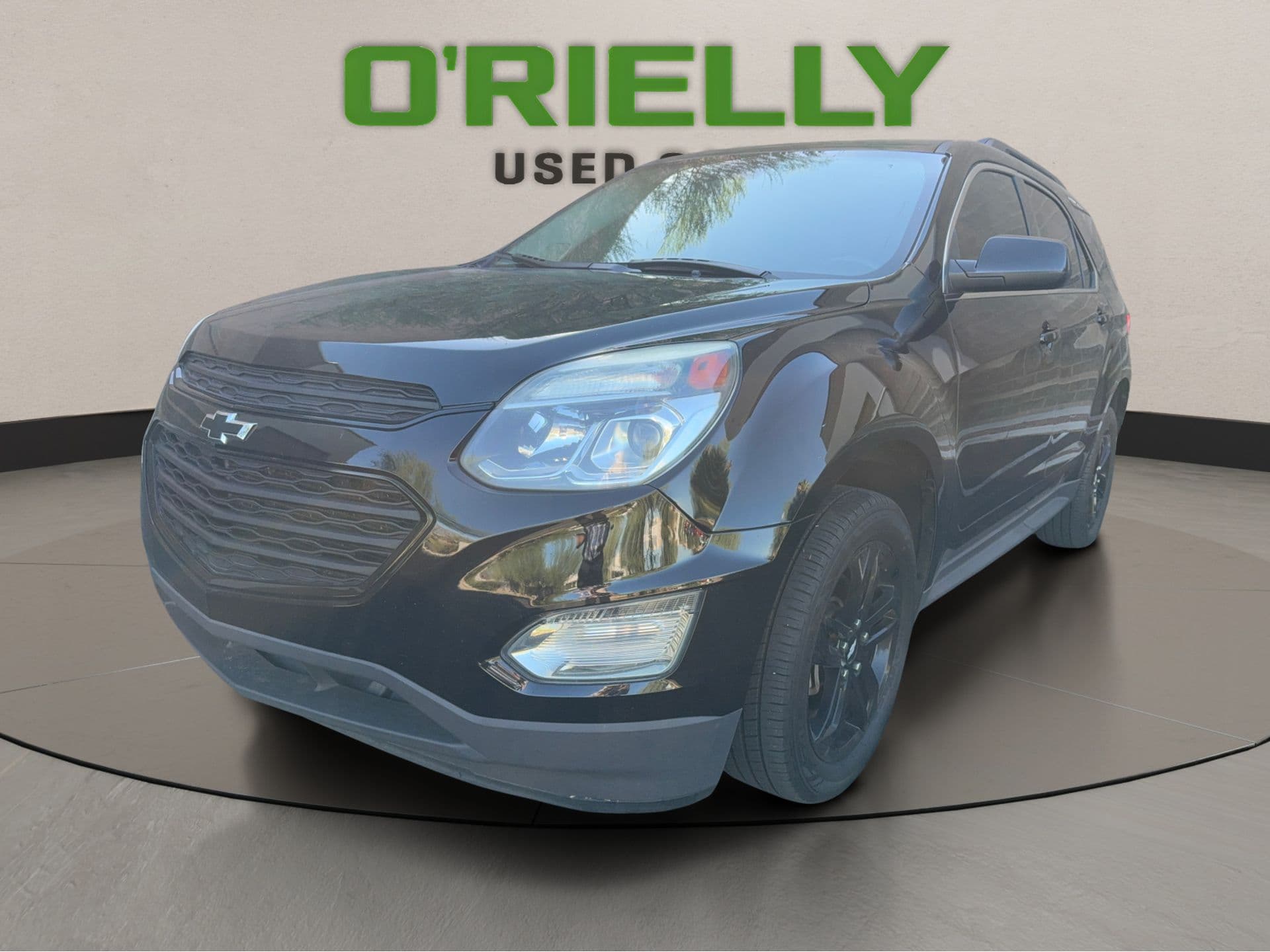 2017 Chevrolet Equinox LT — photo 1 of 18
