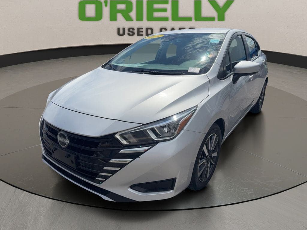 2024 Nissan Versa SV — photo 1 of 31