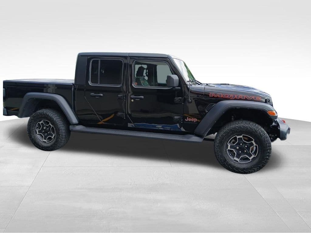 2021 Jeep Gladiator Mojave — photo 1 of 10
