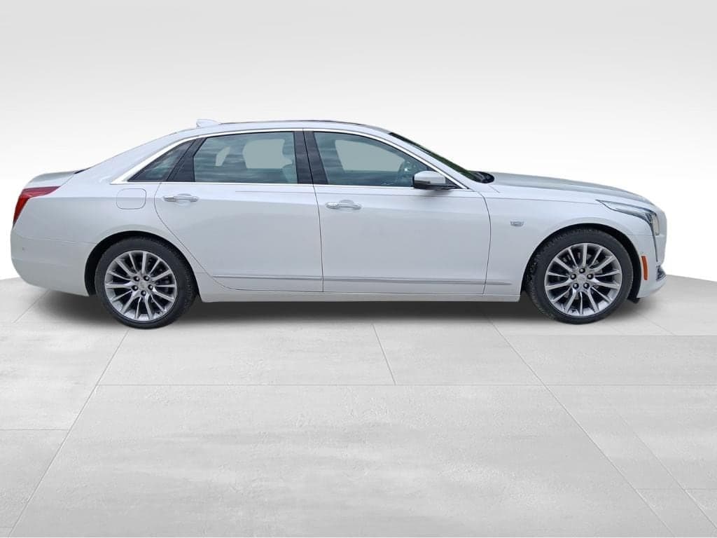 2016 Cadillac CT6 Base — photo 1 of 10