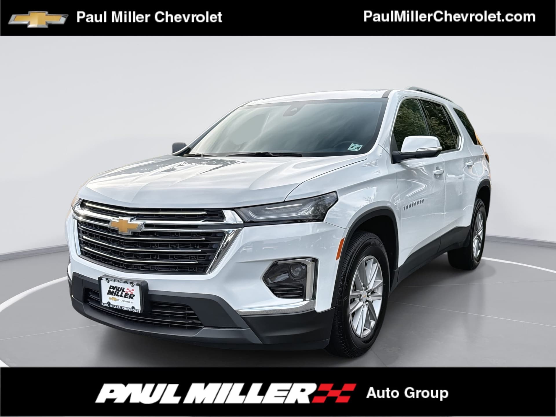 2023 Chevrolet Traverse LT Cloth — photo 1 of 36