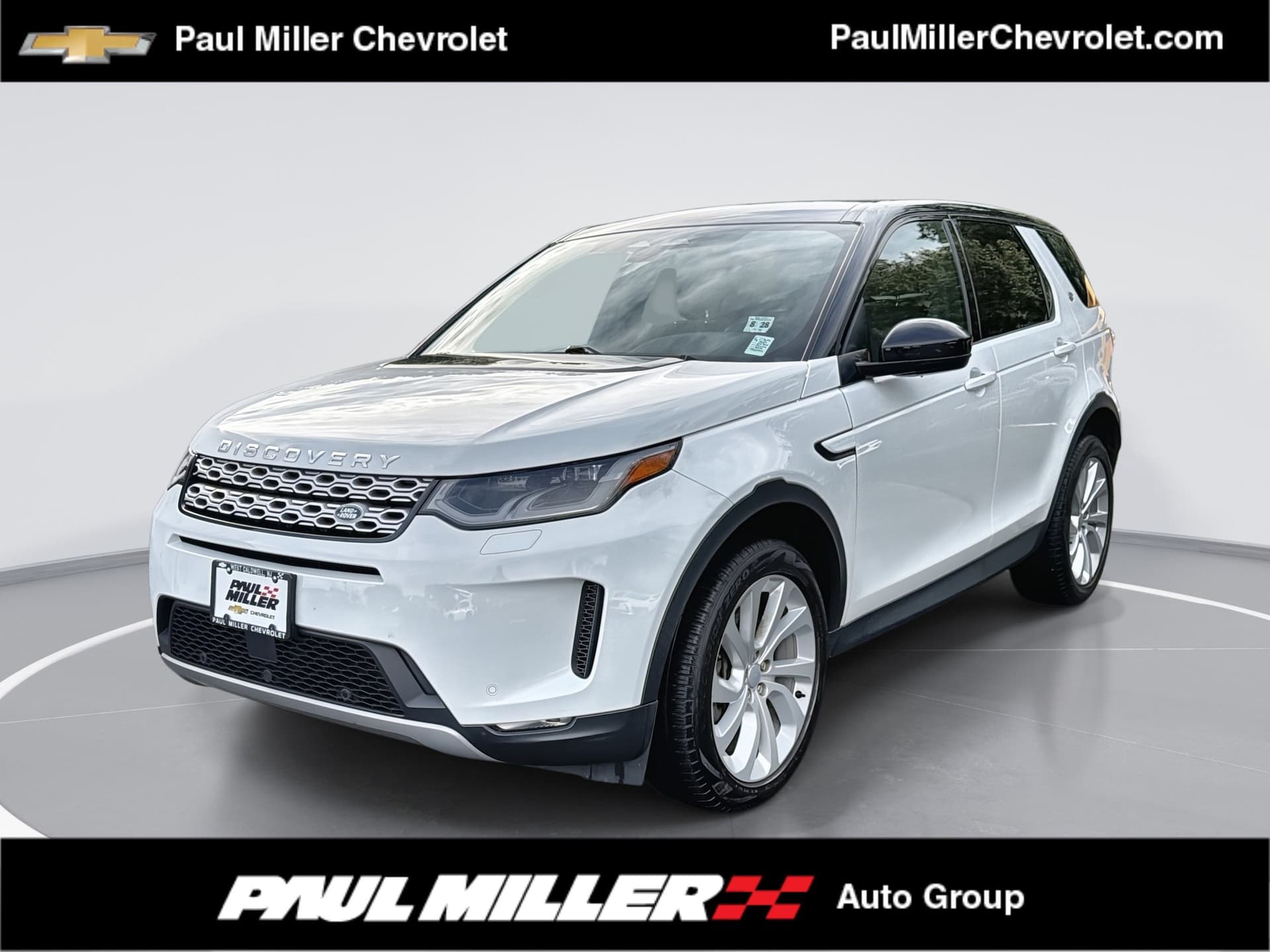 2023 Land Rover Discovery Sport SE — photo 1 of 36