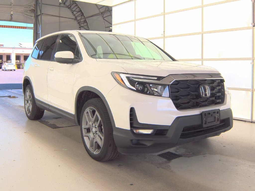 2023 Honda Passport EX-L — photo 1 of 10