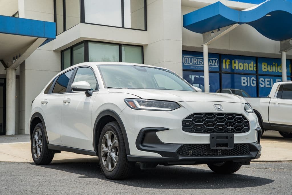 2026 Honda HR-V LX — photo 1 of 41