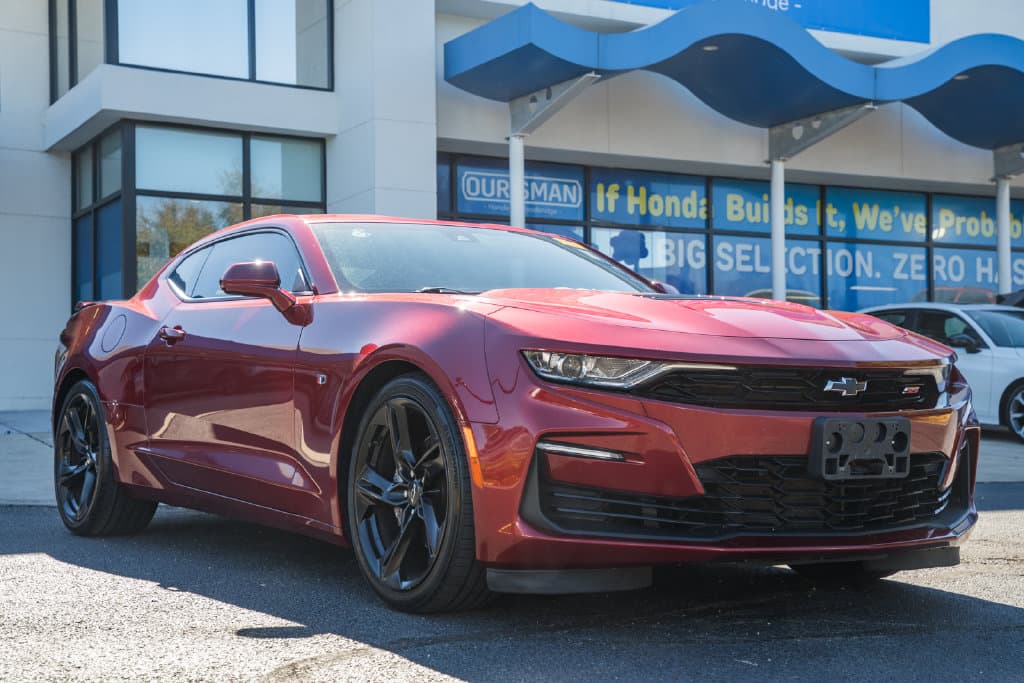 2022 Chevrolet Camaro Base — photo 1 of 43