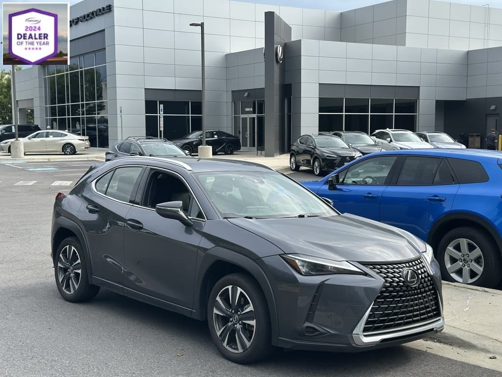Foto de 2024 Lexus UX 250h Base