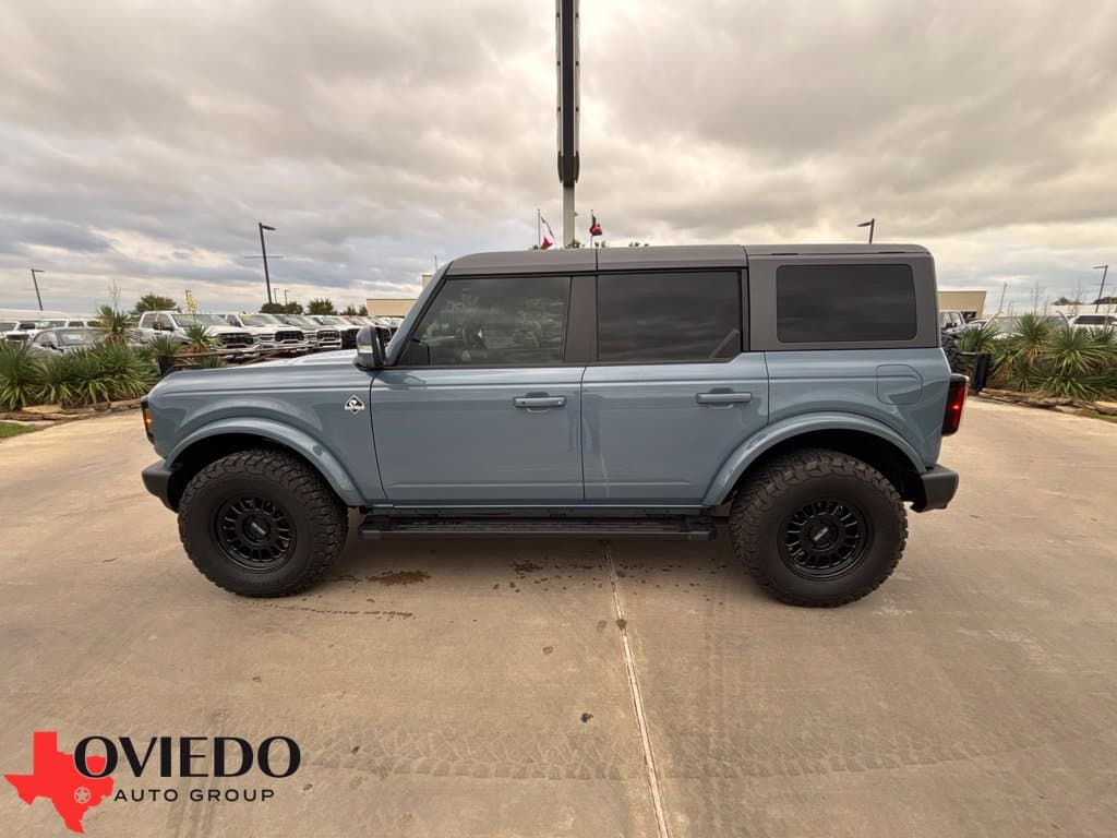 2024 Ford Bronco Outer Banks — photo 1 of 23