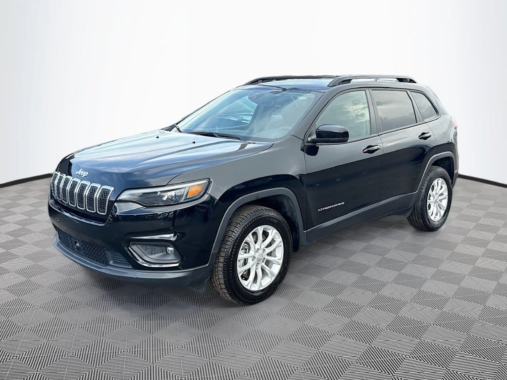 2022 Jeep Cherokee Latitude Lux — photo 1 of 33