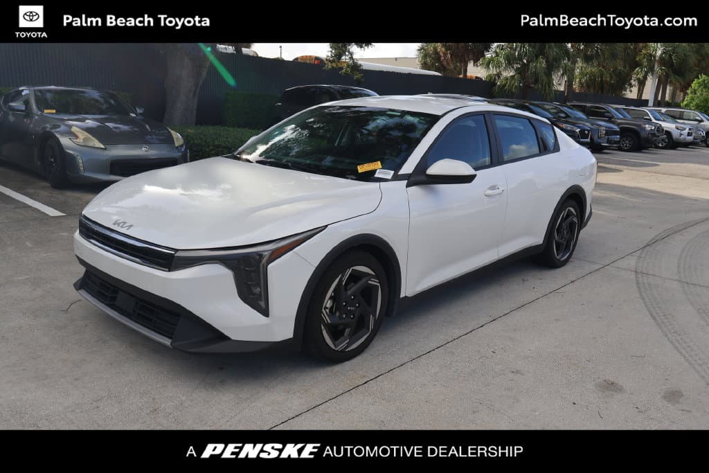 2025 Kia K4 EX — photo 1 of 8
