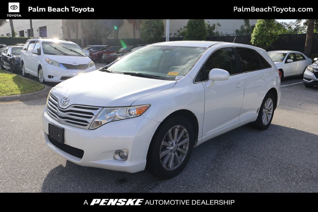 2012 Toyota Venza LE — photo 1 of 8