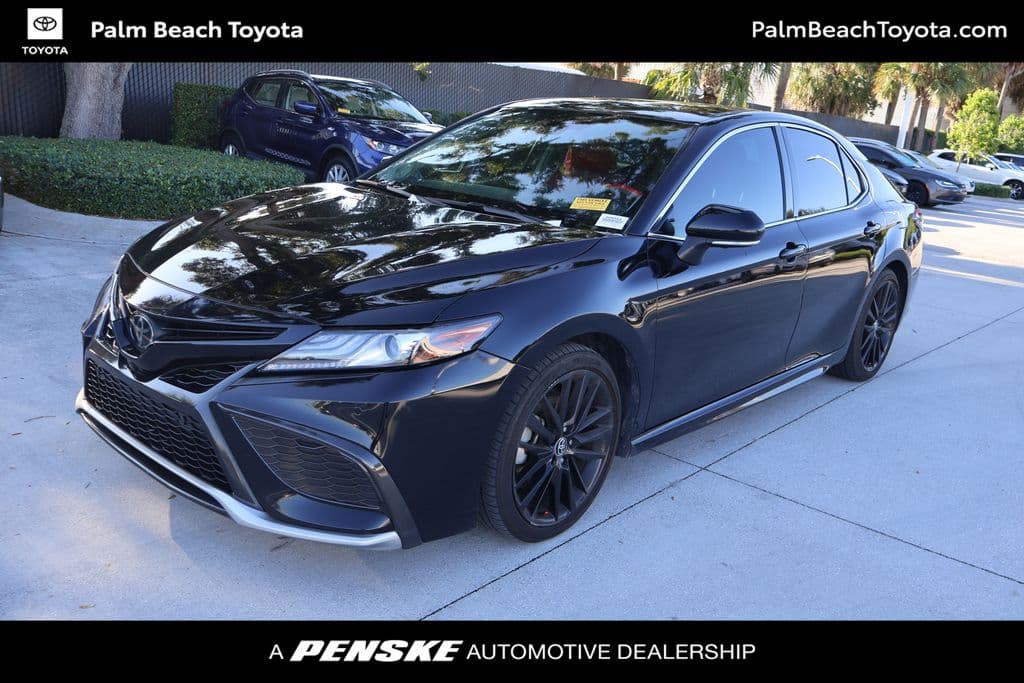 2021 Toyota Camry XSE — photo 1 of 8